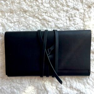 ‼️SOLD‼️<NWOT>Portland Leather Goods Black Wrapped Long Wallet